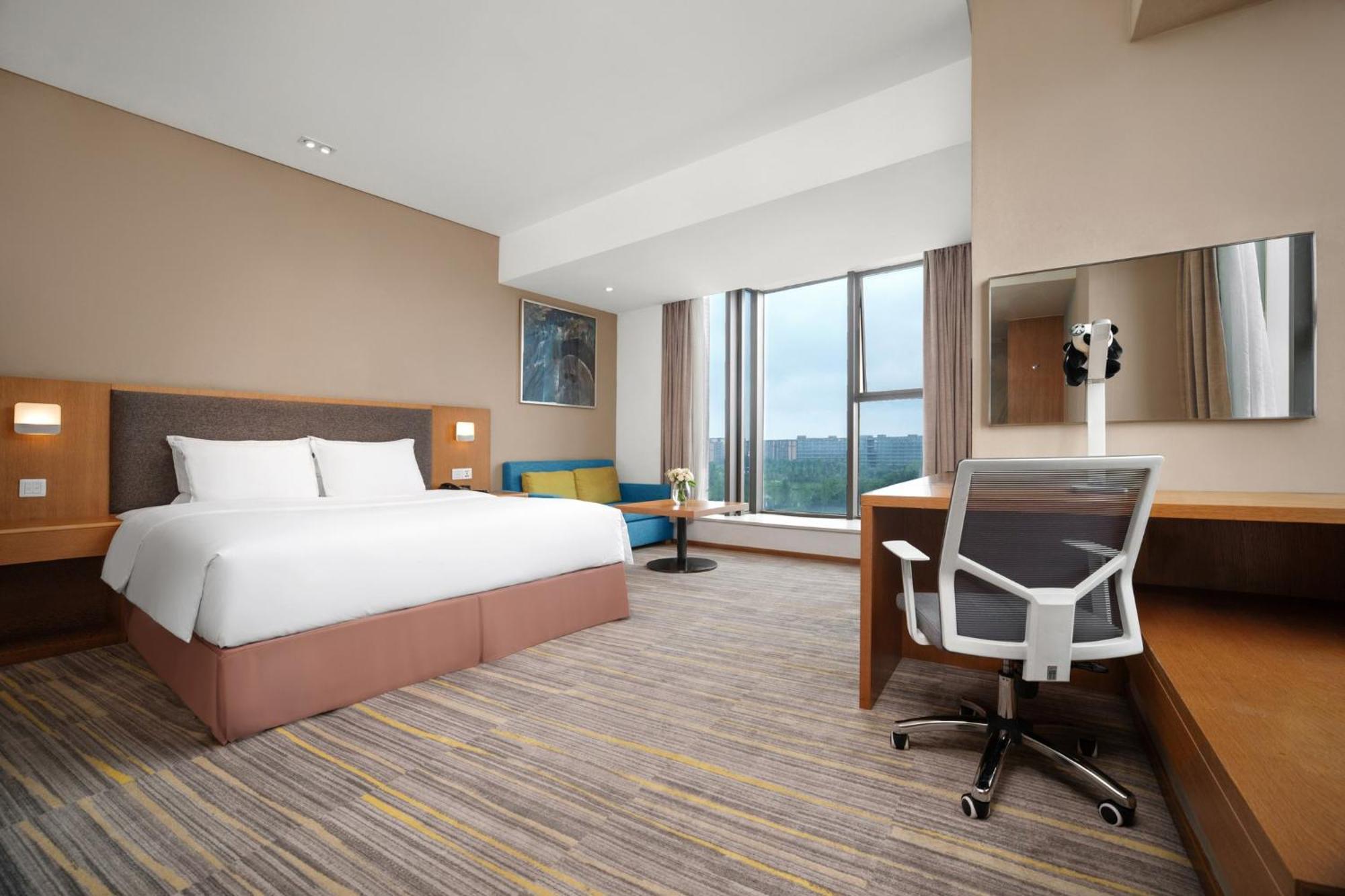 Holiday Inn Express Chengdu Airport Zone Free Shuttle From Shuangliu International Airport To Hotel ,Welcome Drink ภายนอก รูปภาพ