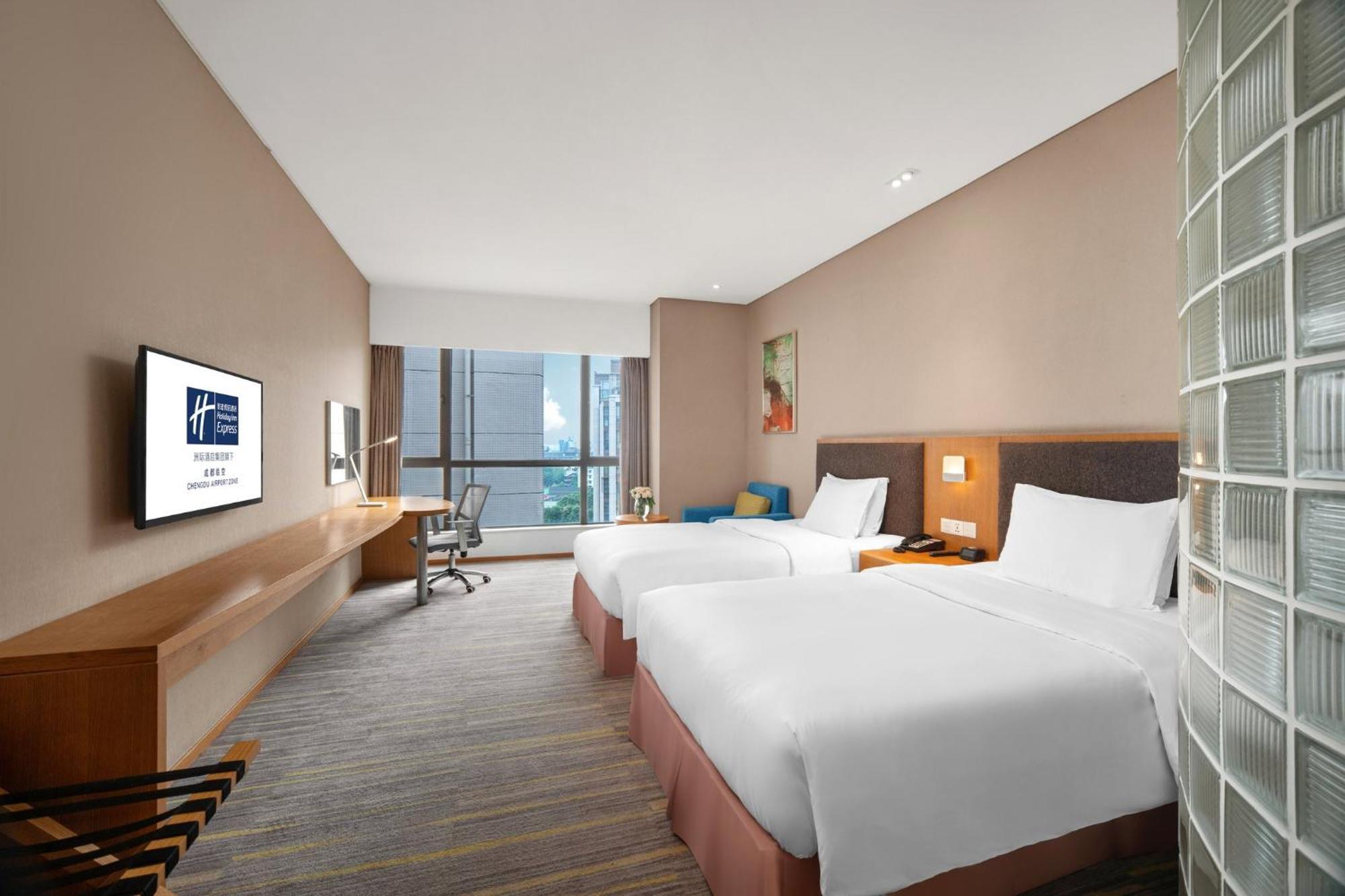 Holiday Inn Express Chengdu Airport Zone Free Shuttle From Shuangliu International Airport To Hotel ,Welcome Drink ภายนอก รูปภาพ