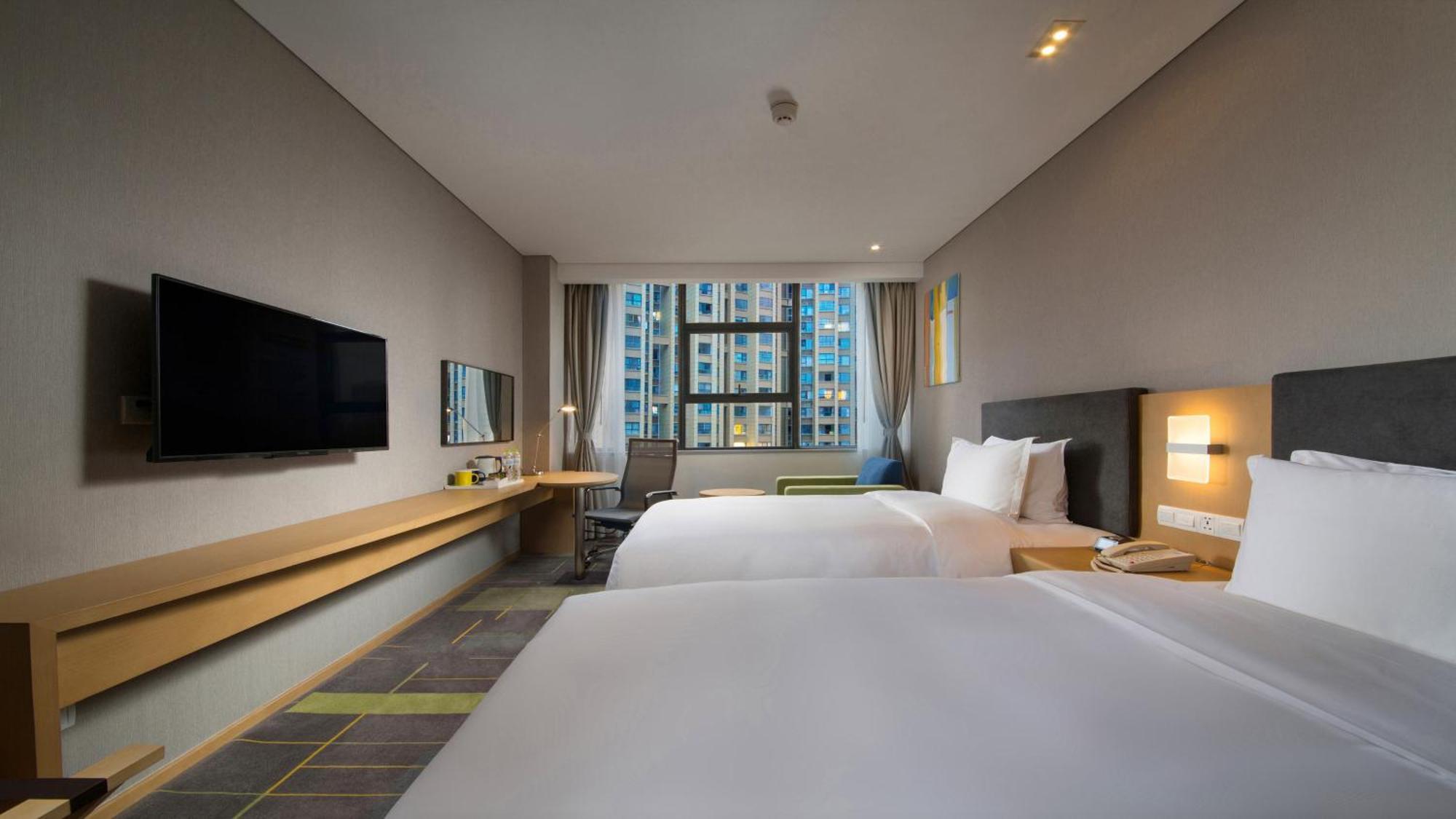 Holiday Inn Express Chengdu Airport Zone Free Shuttle From Shuangliu International Airport To Hotel ,Welcome Drink ภายนอก รูปภาพ
